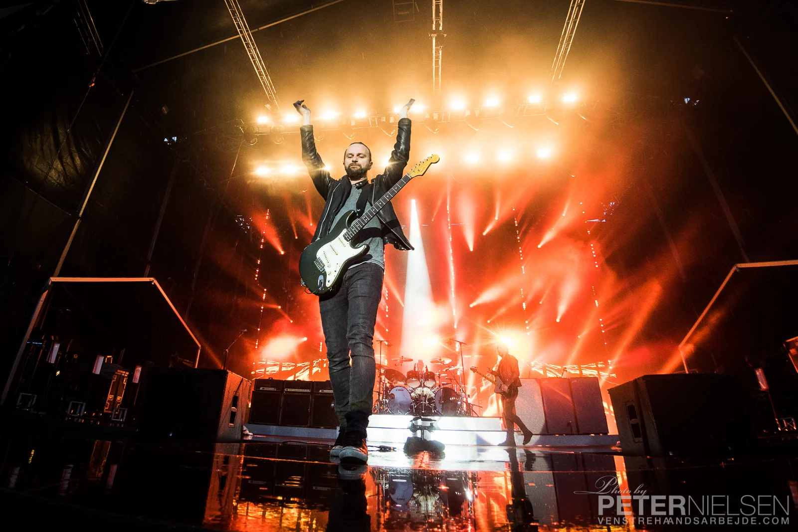 dizzy-mizz-lizzy-16.jpg