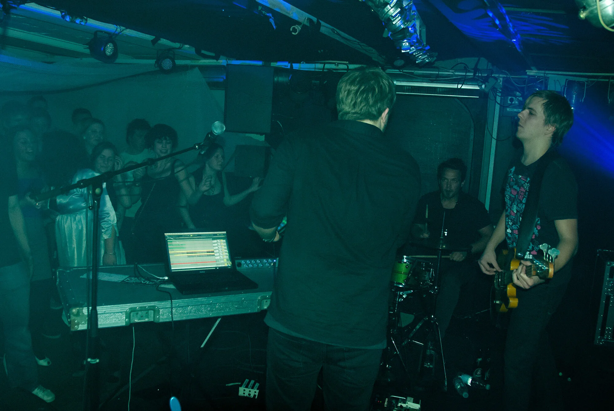 2009-01-25_(Sunburn_Club_feat_Supertroels-7).jpg