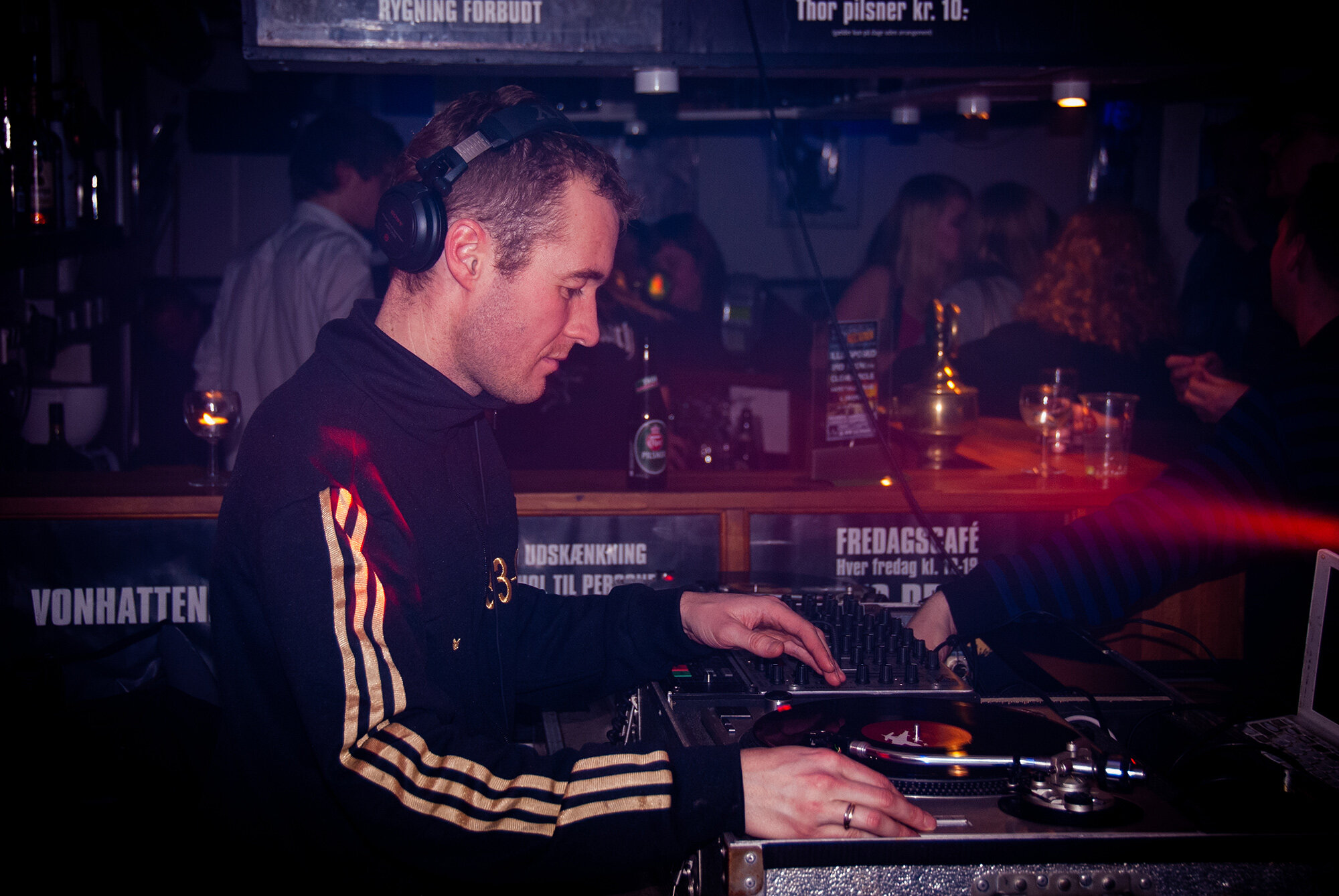 2009-01-25_(Sunburn_Club_feat_Supertroels-20).jpg