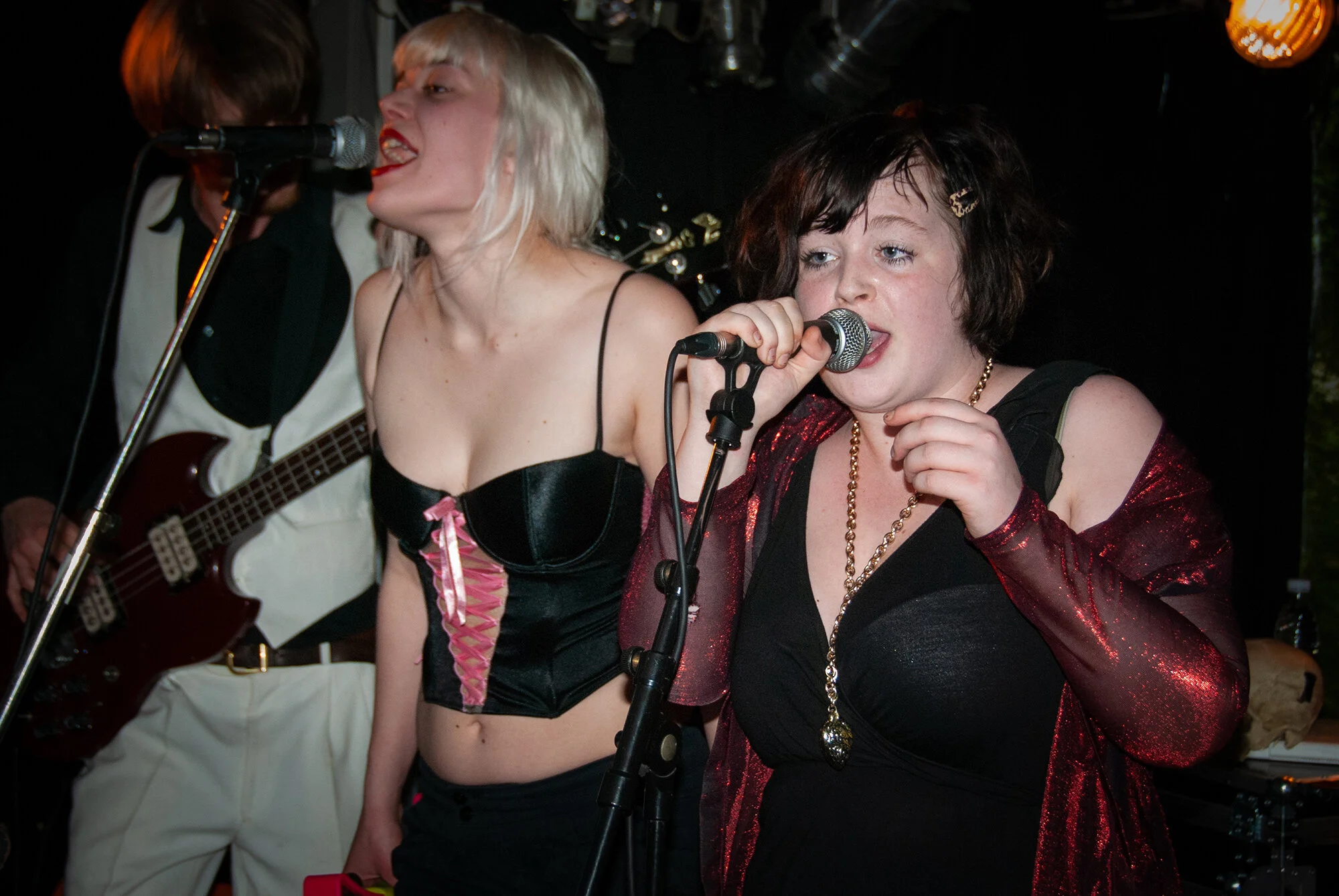 2009-03-21_(Emily_and_the_Orgasm_Addicts-4).jpg