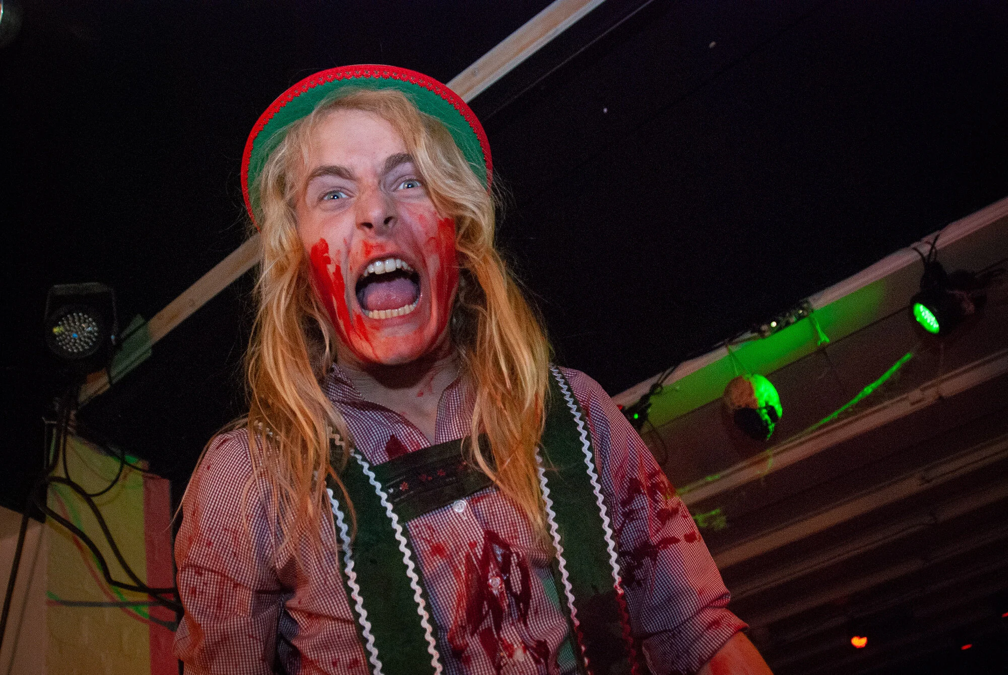 2009-10-30_(Heidi goes Halloween-2).jpg
