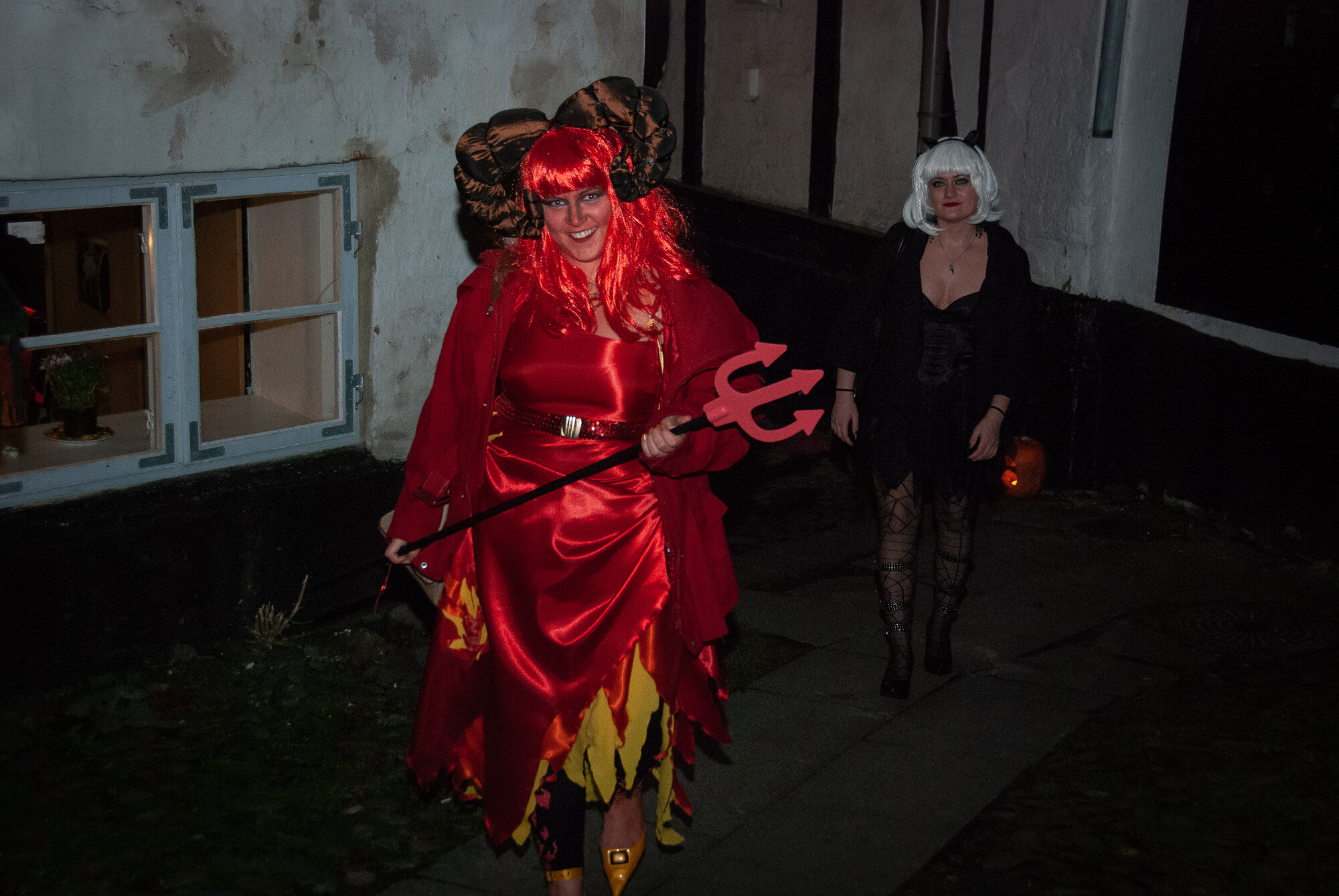 2009-10-30_(Heidi goes Halloween-19).jpg