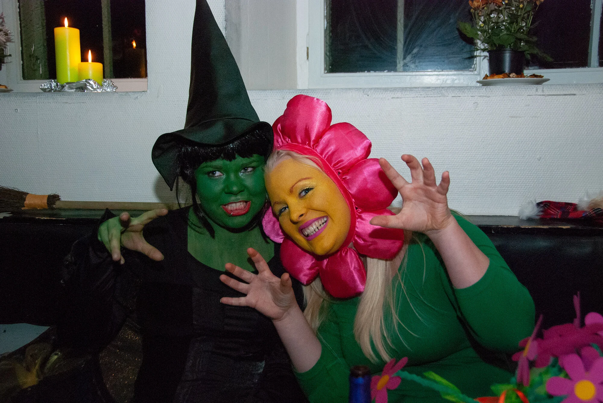 2009-10-30_(Heidi goes Halloween-21).jpg