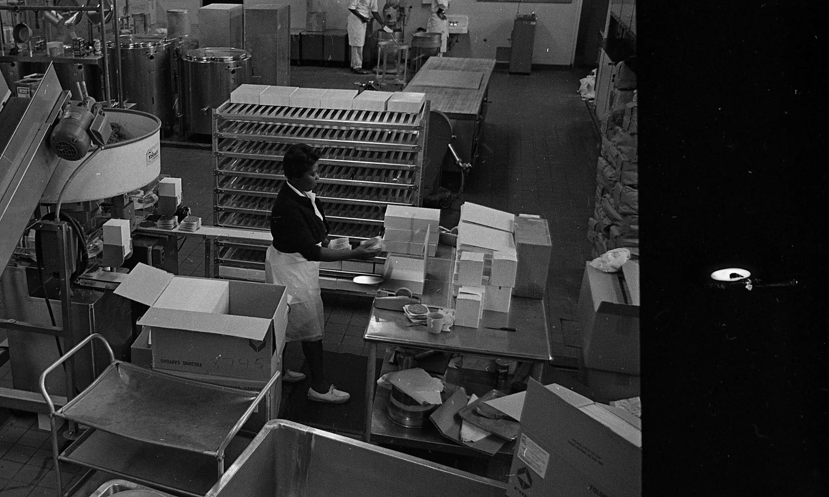 20721 36a Food Services 1966.jpg
