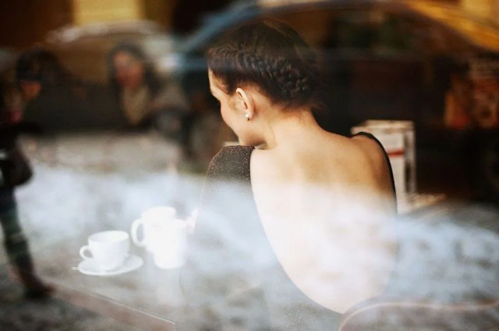 LOVE IN COFFEE SHOPS
