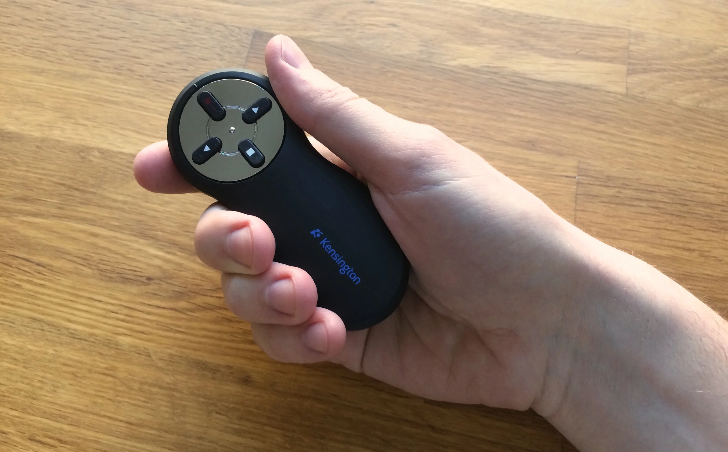 The Kensington Wireless Presenter with Laser Pointe r