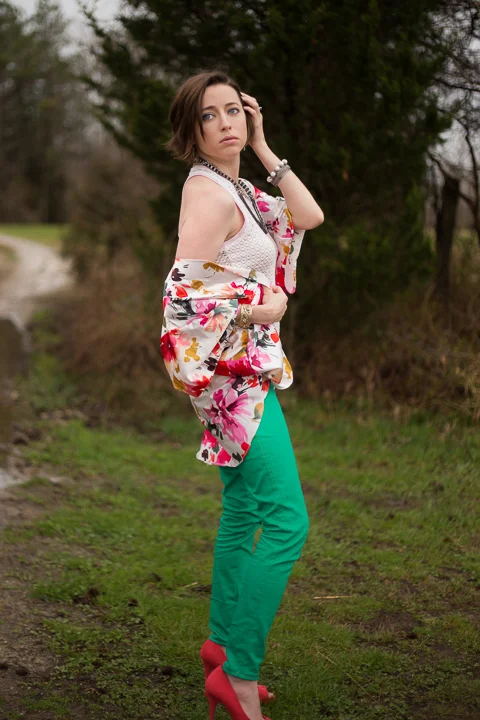 Jocole Racer Back Tank, Jocole Yoga Waistband Skinny Pants, Elle Apparel Kimono, Jewelry styled by Krystle Clark, Rep of esbe Designs @PatternRevolution @SkirtFixation #ChallengeCreate 