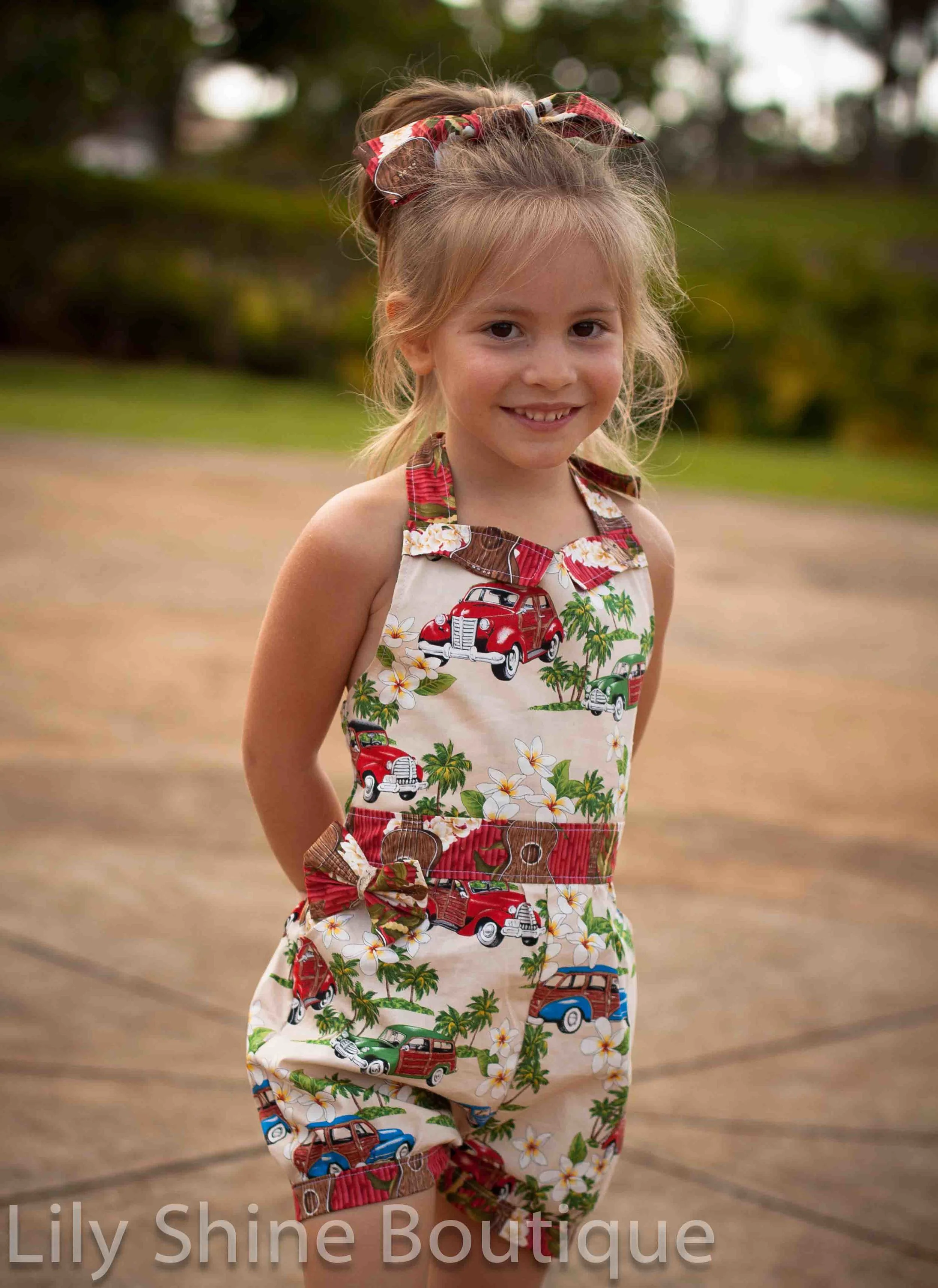 Hi there! Cassie here, from Lily Shine Boutique , excited to share with you my first pattern review for Pattern Revolution . I am a Michigan native currently residing on Oahu. At first glance, this pattern made me think of historical Haleiwa, a cute town on the North Shore that beams all things vintage and Hawaii. A quick trip to the local fabric mart and I was able to score some fabrics perfect for the concept I had brewing.