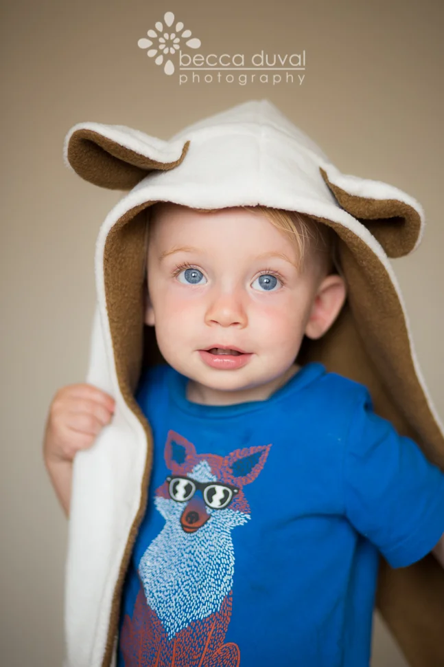 DIY Bear Scarf Tutorial - A @livingdiystyle1 Hoodie Cowl Pattern Modification