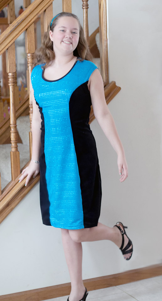 Color Block Dress PDF Pattern by So Sew Easy Reviewed on Pattern Revolution