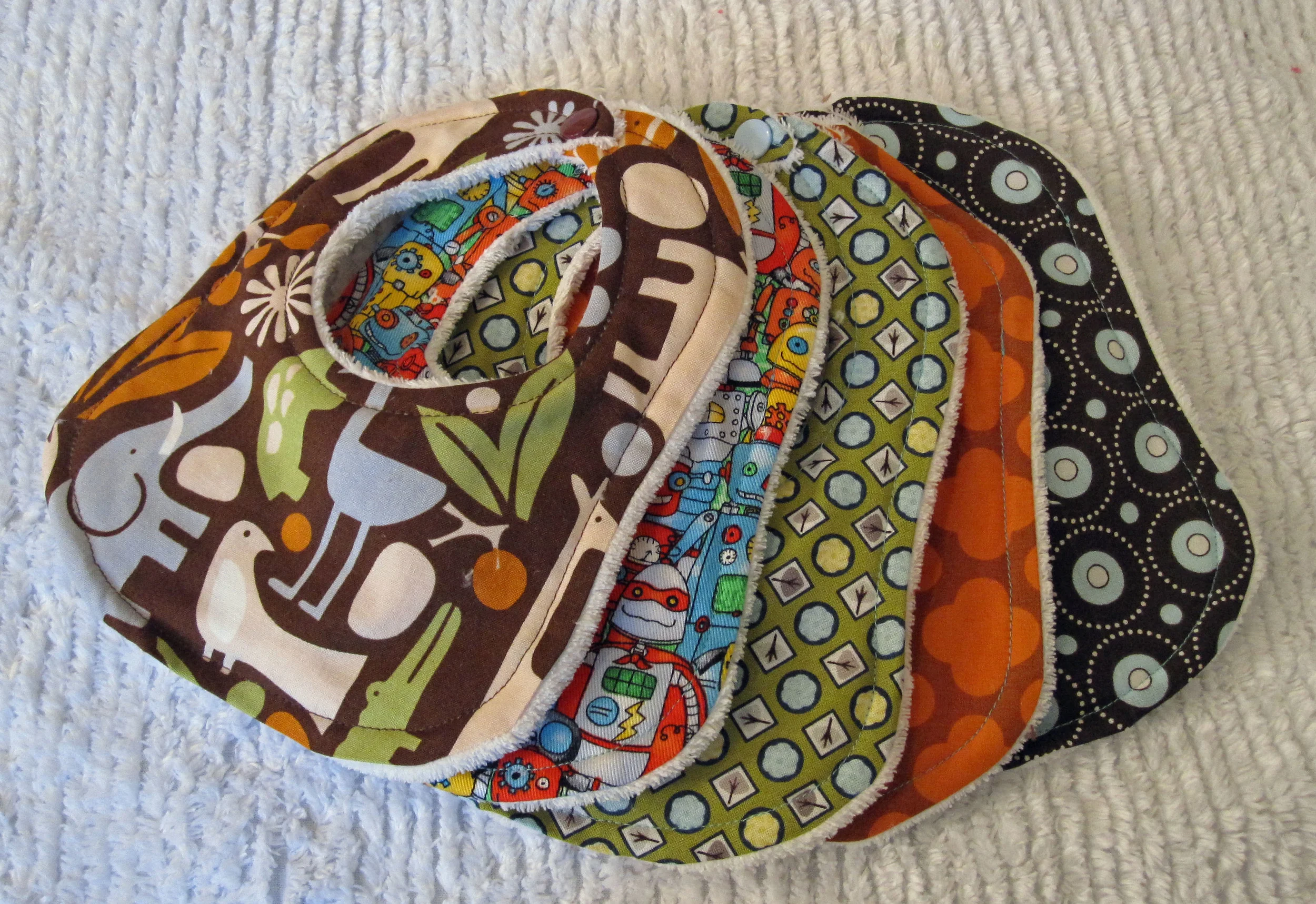 Free Stay Dry Drooler Bib Pattern and Kam Snap Press Giveaway — Pattern
