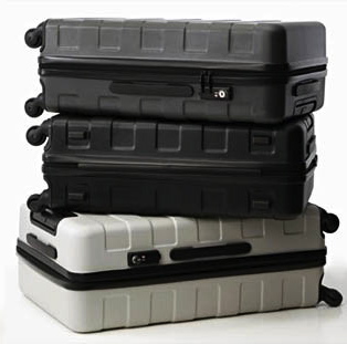 MUJI-Hard-Carry-Suitcase+2.jpg