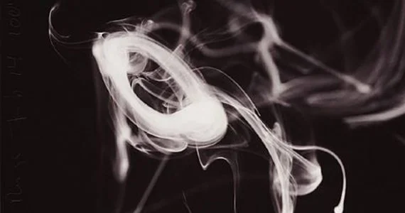 Donald__Sultan_Smoke_Rings__October_20_2006_ed_of_75_4339_12-570x300.jpg