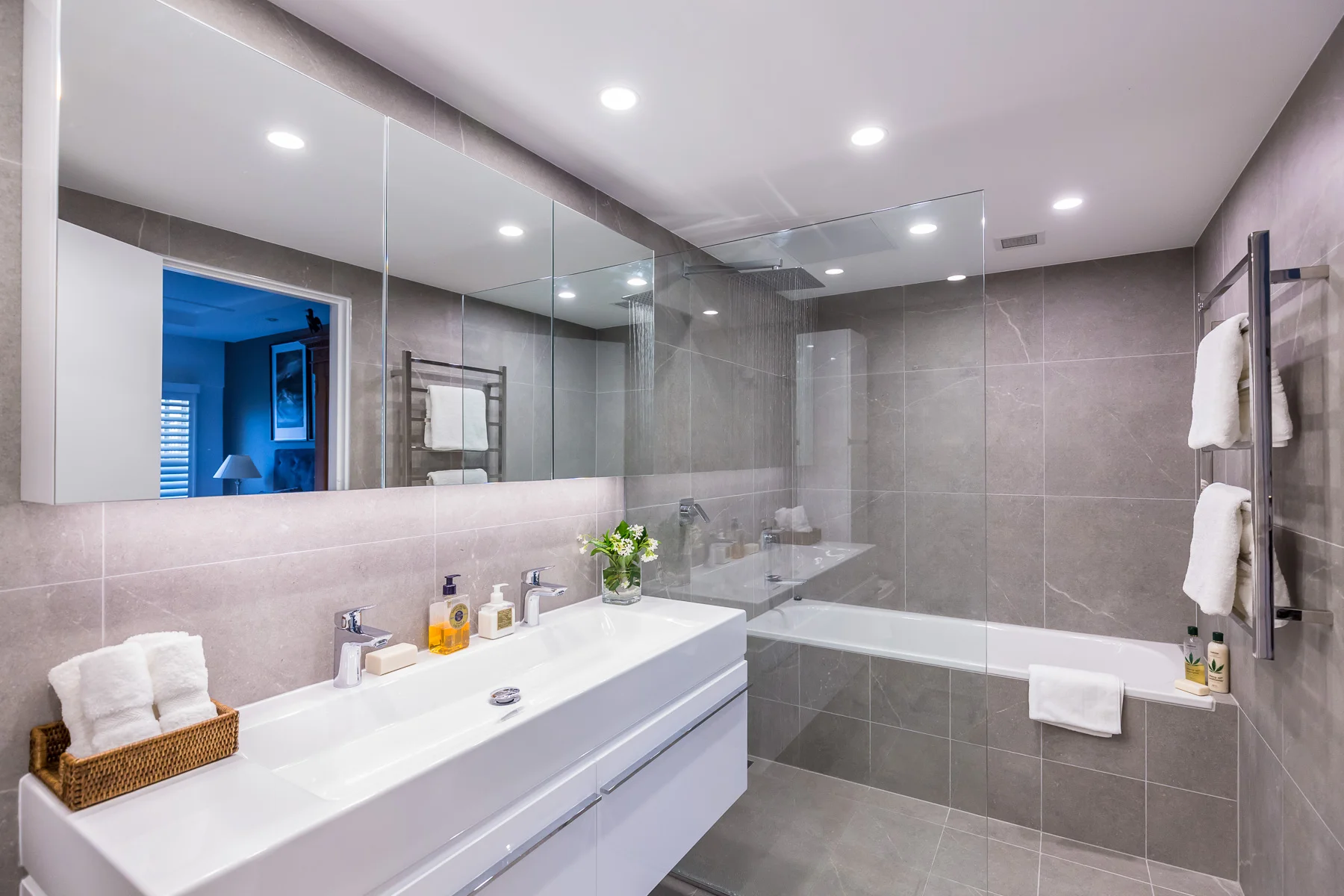 Ensuite bathroom.