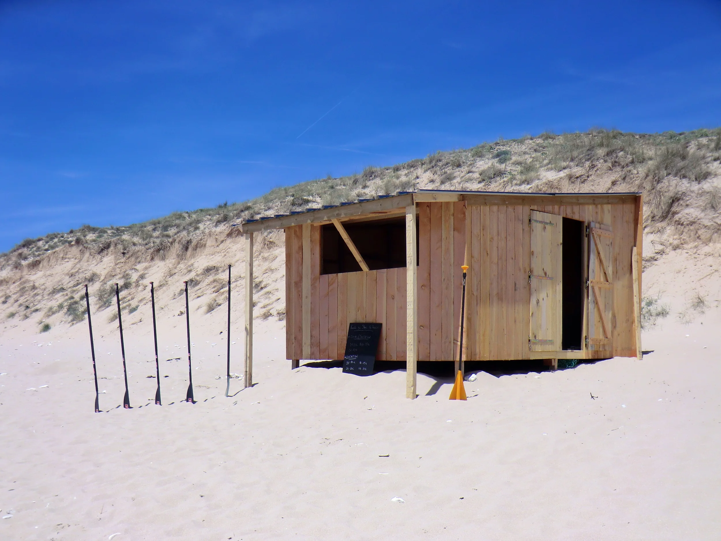 Photo de la Cabane Papaï Paddle, plage des Gollandières au Bois Plage