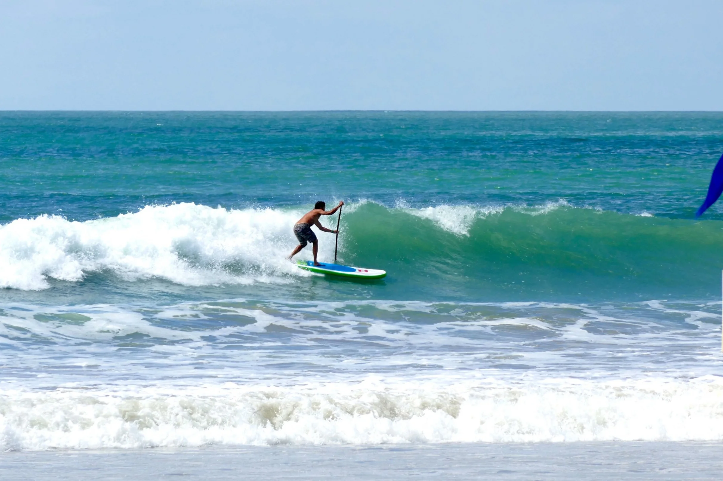 SUP surfing Redpaddle