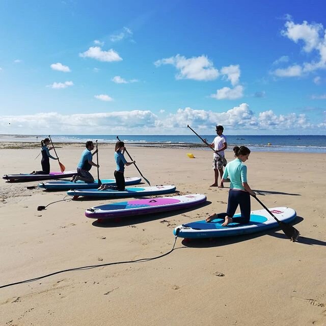 Les cours ont repris tous les jours sur r&eacute;servation 💙🌞 Aujourd'hui, nous fermons la cabane &agrave; 15h pour cause de SUP Rando dans les marais. D'ailleurs, il reste de la place pour celle de lundi !