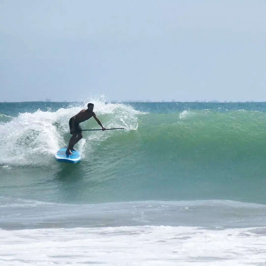 Surfer et vous faire surfer en Paddle Gonflable, c'est possible et c'est le challenge qu'on s'est fix&eacute; chez @papaiipaddle avec les planches @redpaddleco ! Parce qu'il n'y a pas mieux en terme de rigidit&eacute;, solidit&eacute;, s&eacute;curit