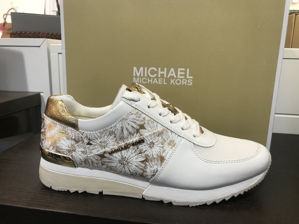 Lam De layout Pigment SHUNNING THE UGLY TRAINER TREND IN MICHAEL KORS — Robinsons of Bawtry