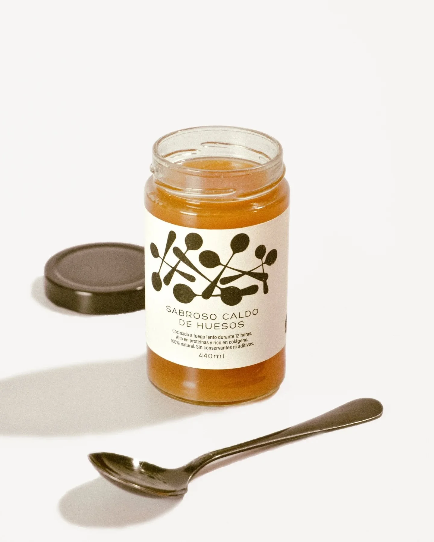 Nuestro nuevo sabroso caldo de huesos! Ya disponible en ZUPPA ✨