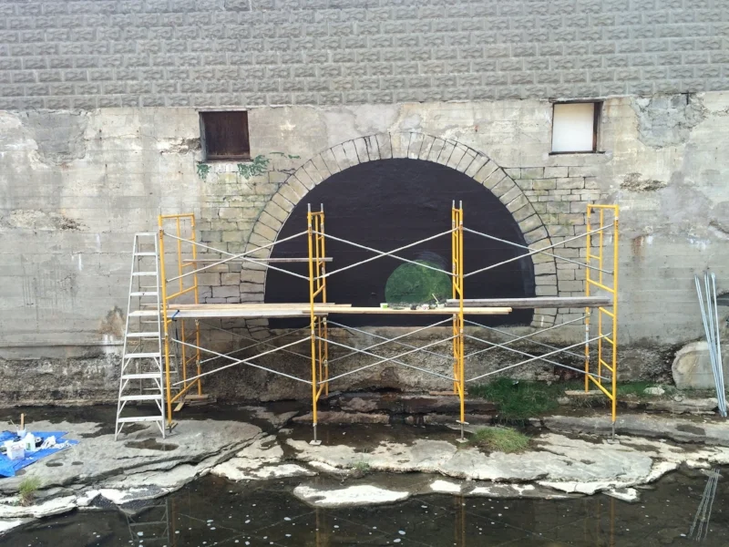 The tunnel is roughed in and I have started the 'stones' and a bit of vegetation. Hilary has roughed in the other end of the tunnel as well.