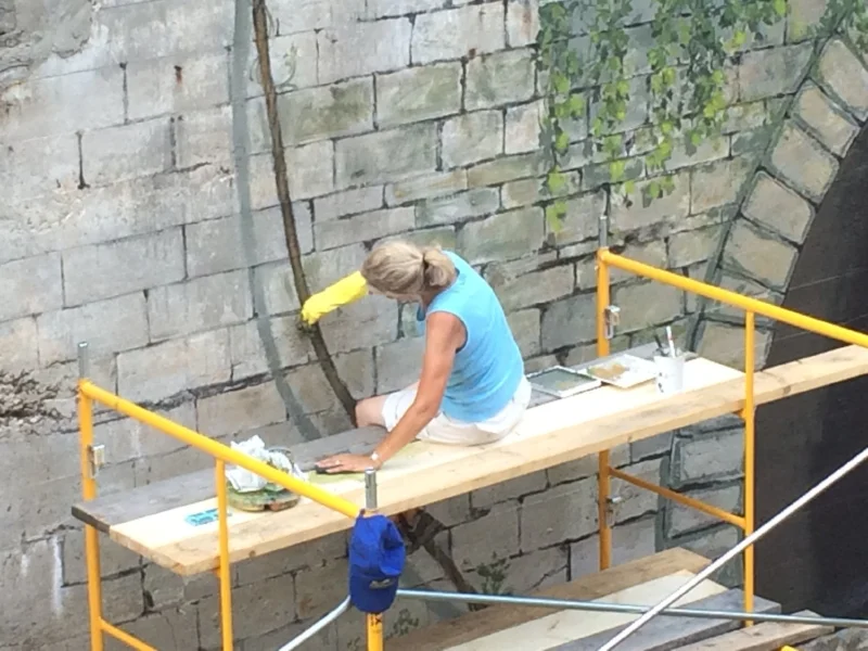 Here I am adding one of the vines and a shadow beside it that will make it look like it is away from the wall.