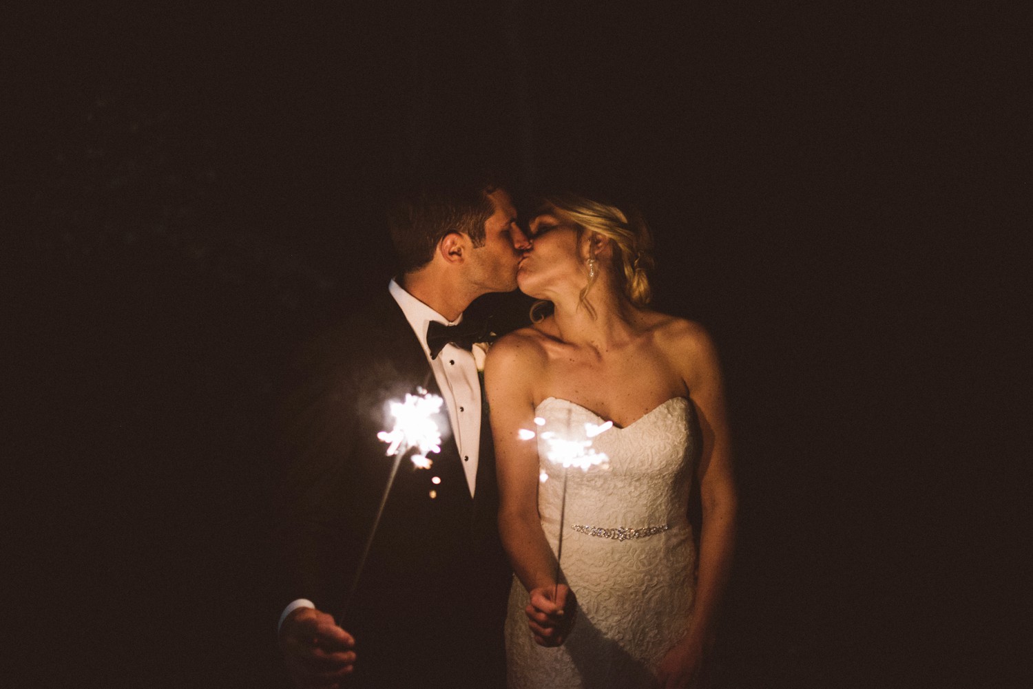 silver-oaks-chateau-wedding-photos_0673.jpg