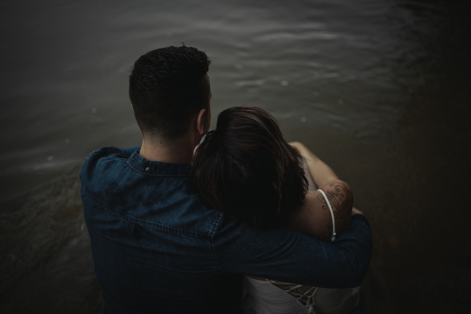 intimate-river-engagement-photos_1178.jpg