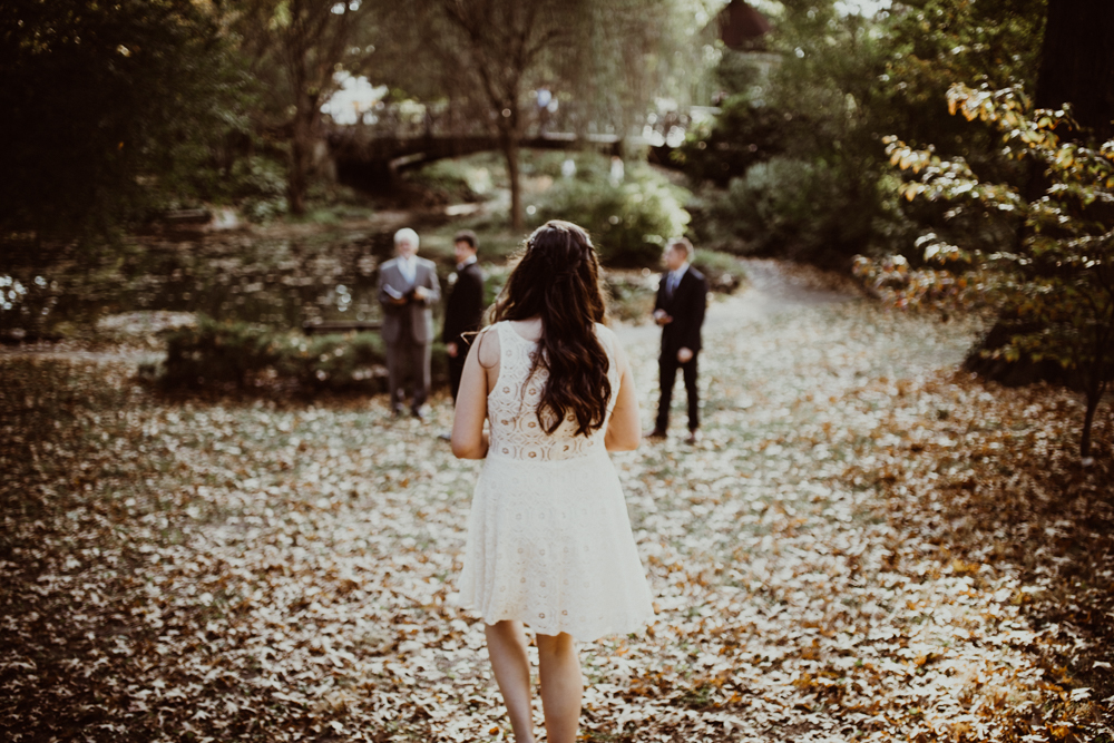 St-Louis-Elopement-Photos-Lafayette-Square-Park-2.jpg