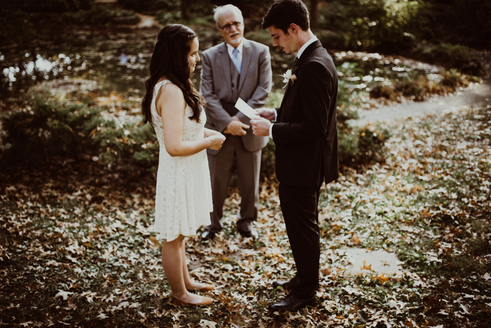 St-Louis-Elopement-Photos-Lafayette-Square-Park-8.jpg