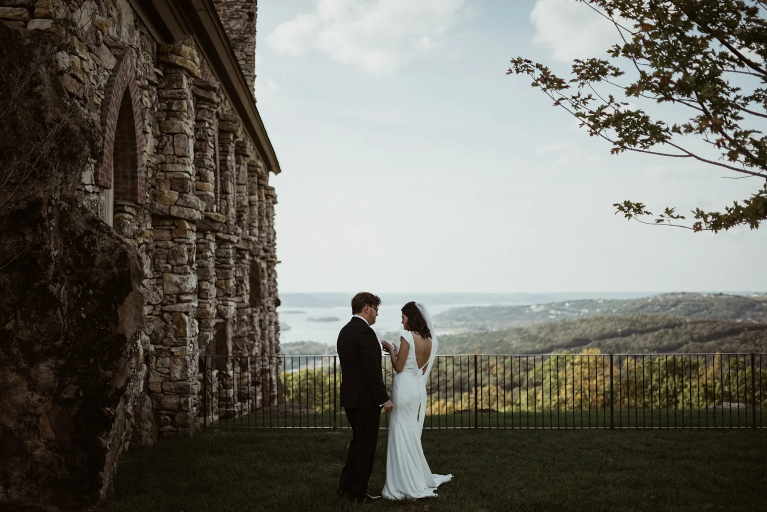 Big-Cedar-Wedding-at-Top-of-the-Rock-37.jpg