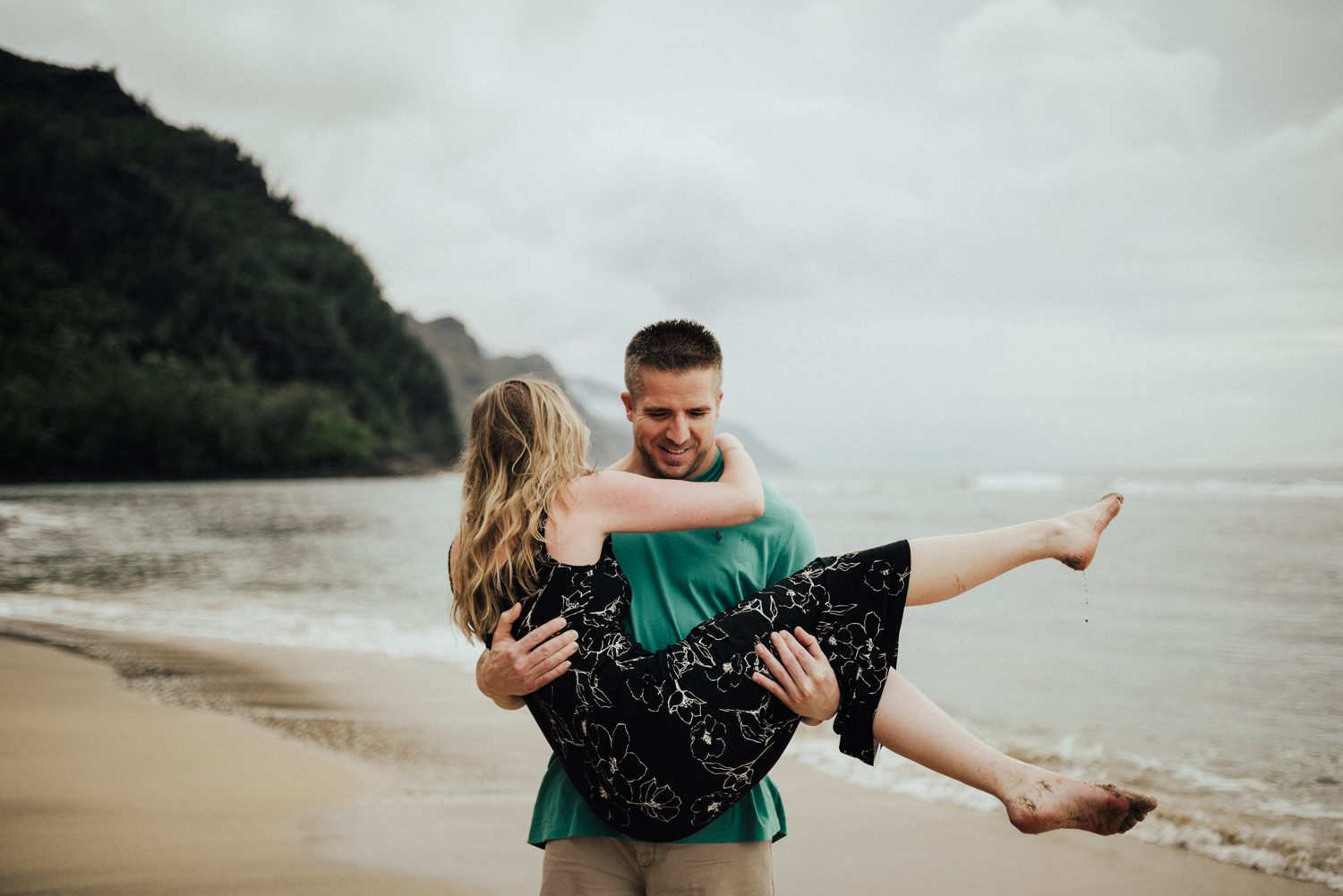 Kauai-Hawaii-engagement-photos-10.jpg