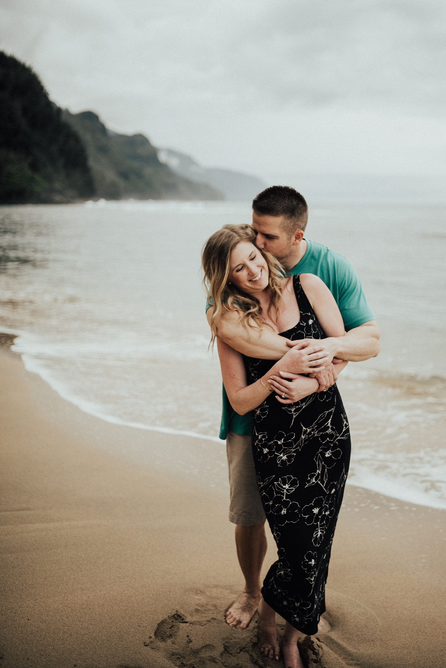 Kauai-Hawaii-engagement-photos-13.jpg