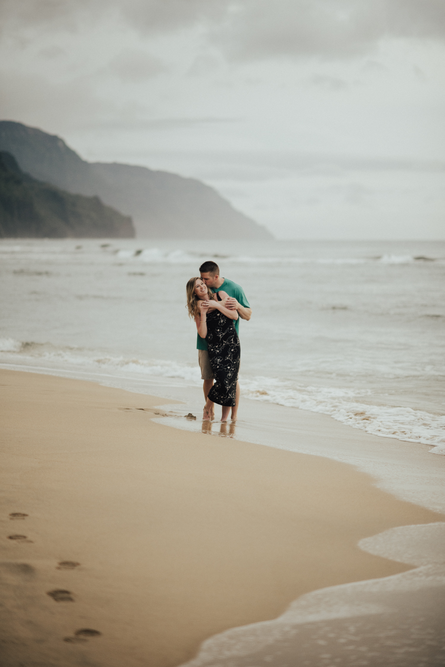 Kauai-Hawaii-engagement-photos-16.jpg