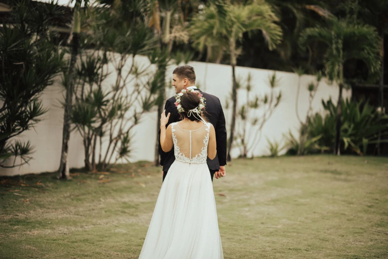 adventurous-Hawaii-elopement-photographers-20.jpg