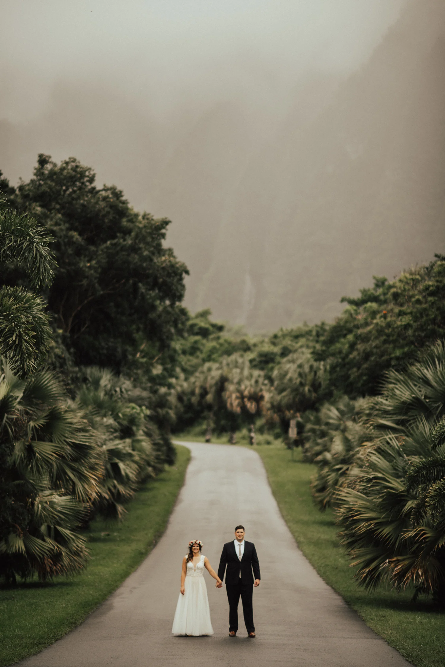 adventurous-Hawaii-elopement-photographers-30.jpg