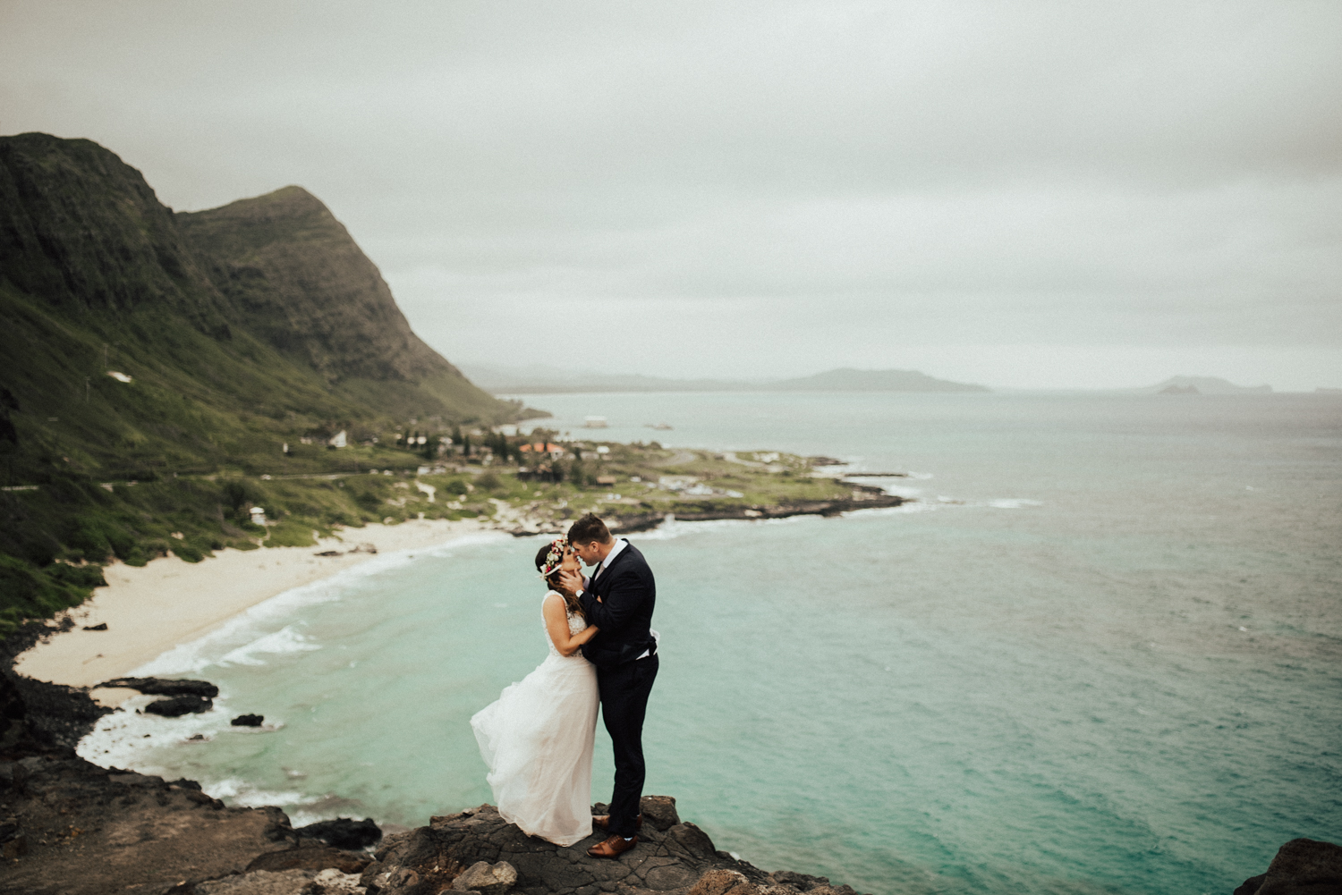 adventurous-Hawaii-elopement-photographers-37.jpg