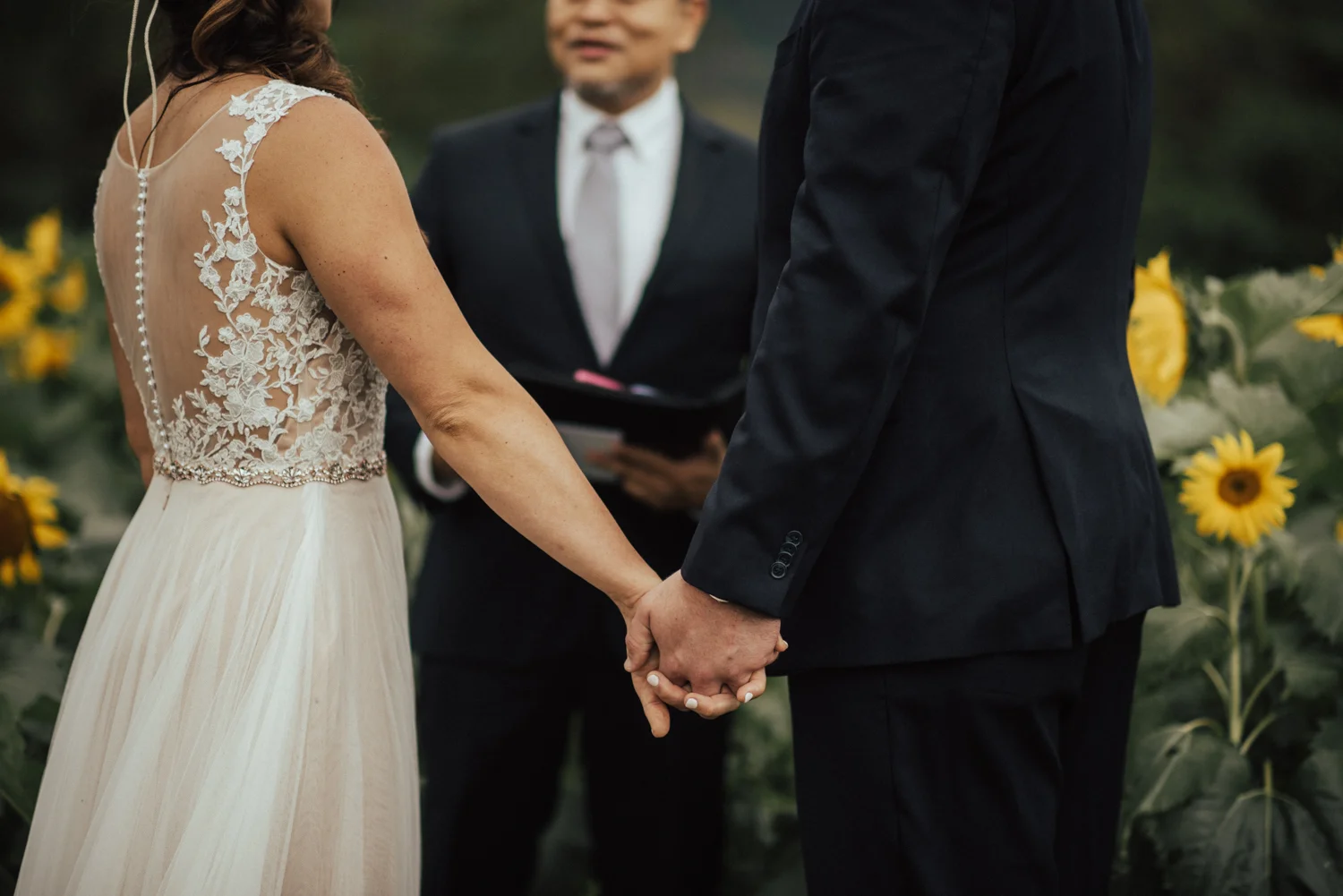 adventurous-Hawaii-elopement-photographers-51.jpg