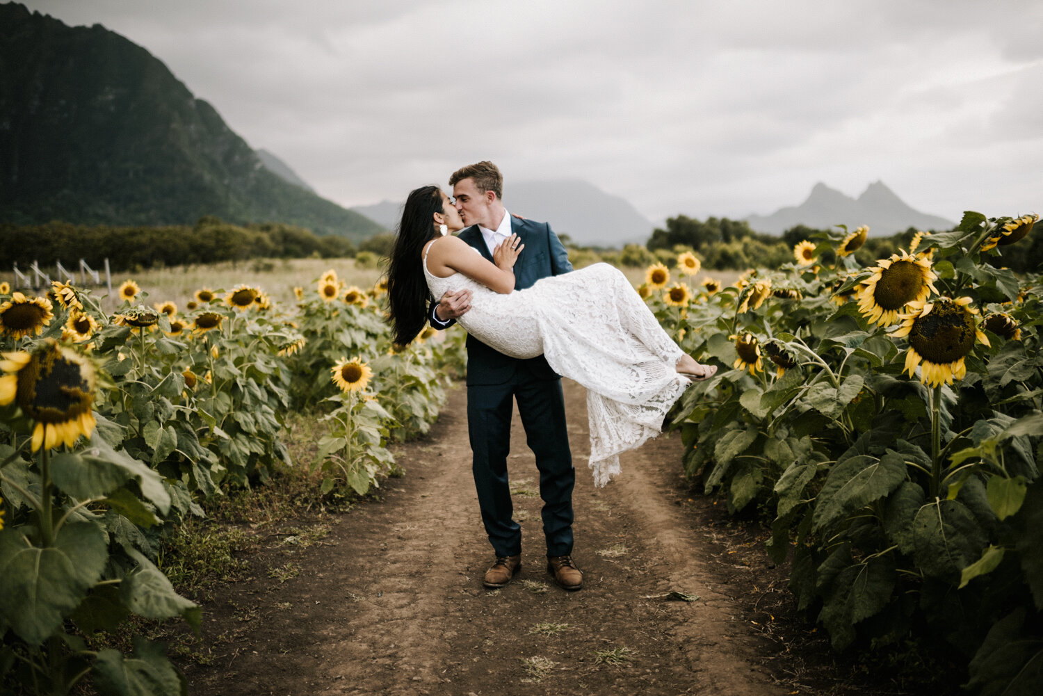 Hawaii-destination-elopement-photographer-29.jpg