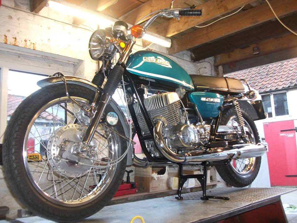 NOW SOLD>...... 1971 Suzuki T500R Titan, historic vehicle (tax exempt), new chrome, new paint etc, absolute stunner full M.O.T & full tax, ready to enjoy, this is my own bike, , may take p/x.