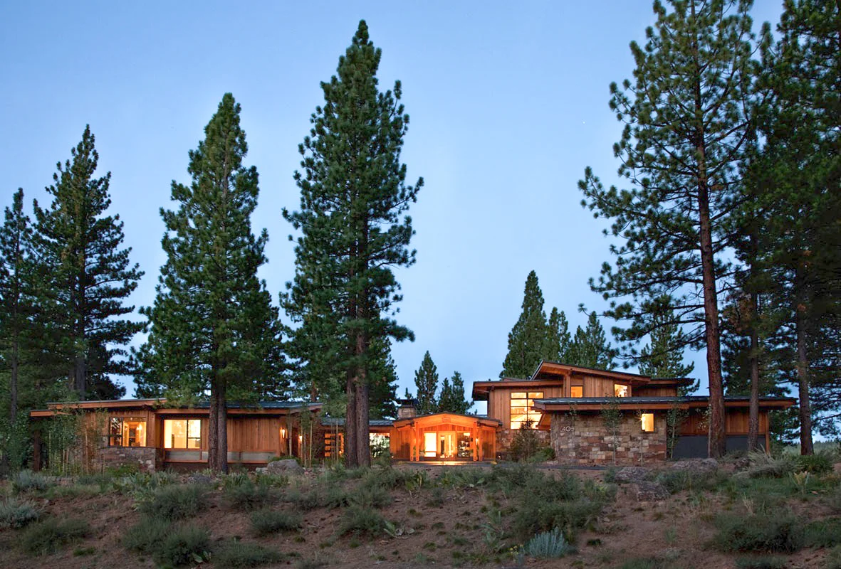 Exterior2-Edit-Edit.jpg