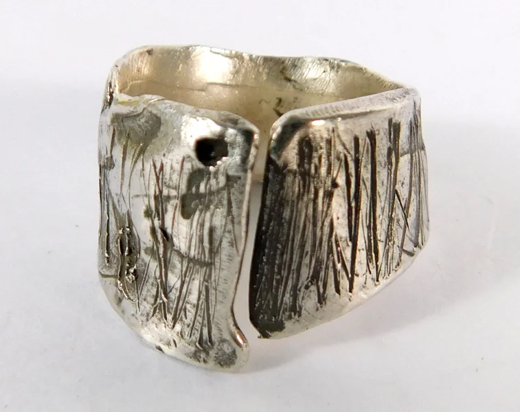 Split-etched-ring-ss2.jpg