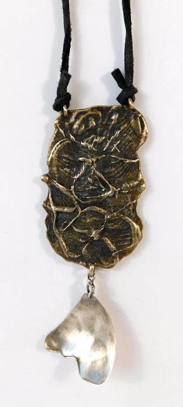 Magnolia-pendant.jpg