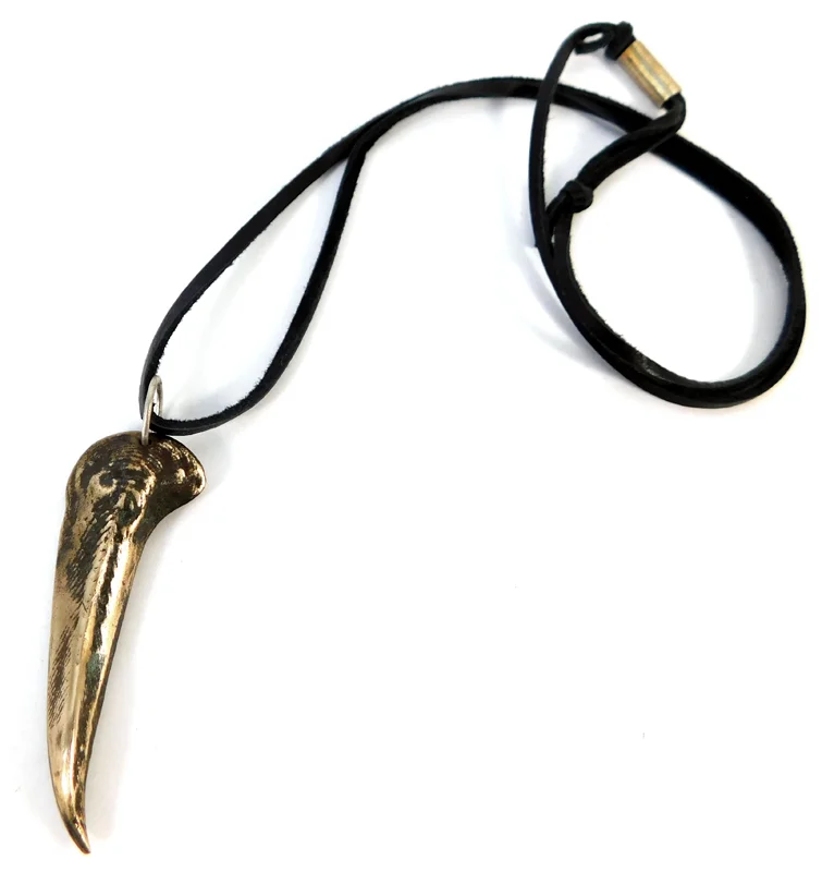 Fang-Pendant-bronze2.jpg