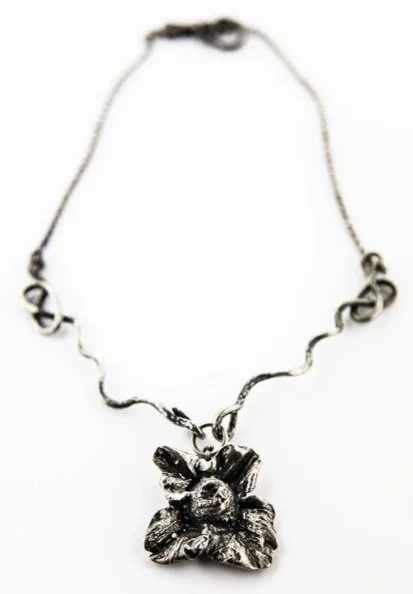 PERSIMMON FLOWER NECKLACE- STELRING