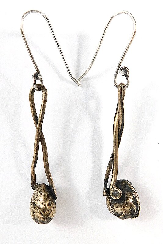 CHERRY SEED EARRINGS- BRONZE