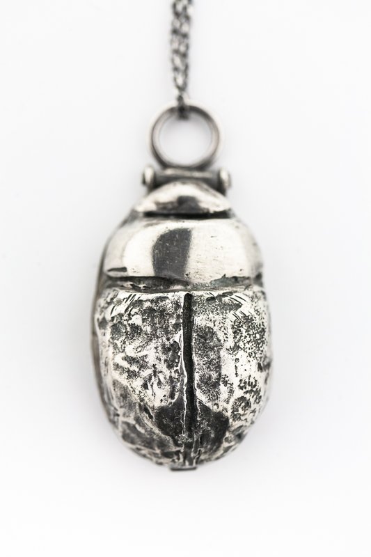 LG SCARAB CONTAINER PENDANT- STERLING
