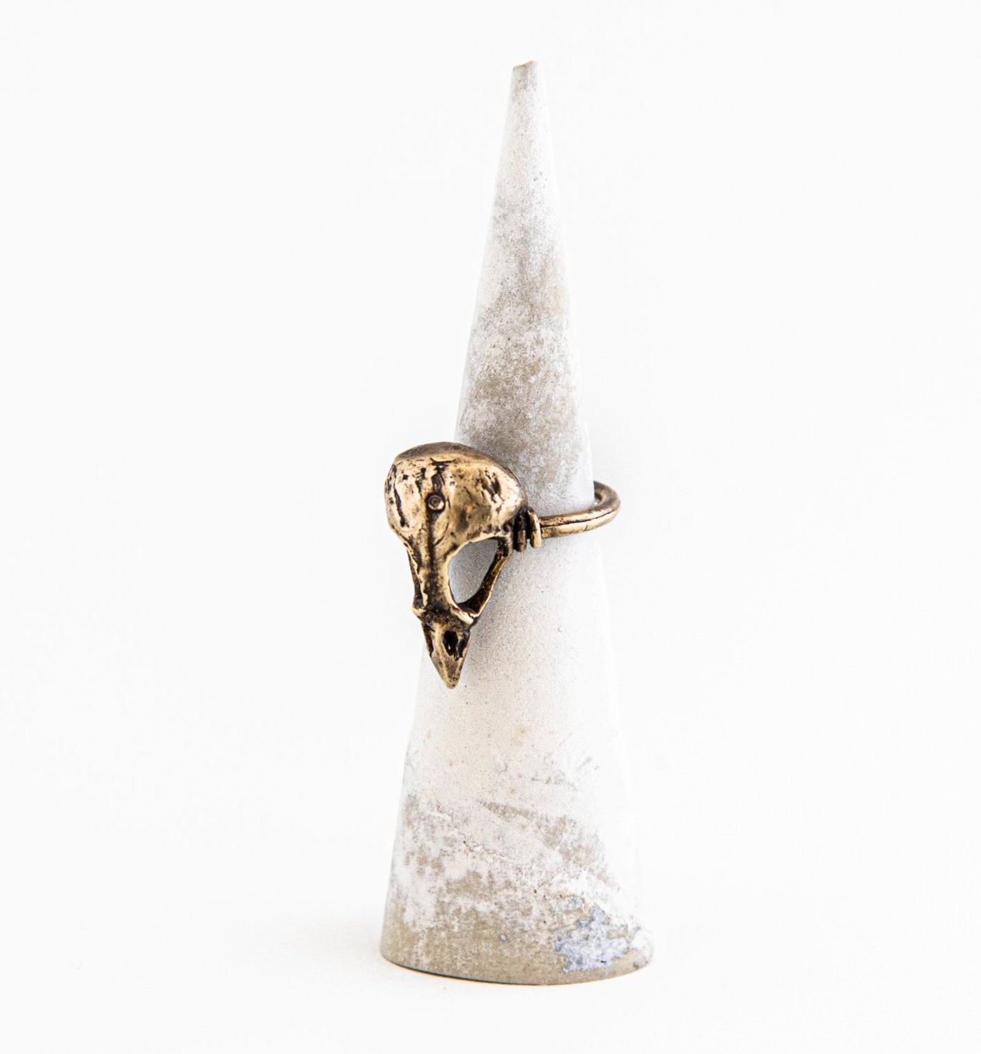 Tufted titmouse brd skull ring- Bronze