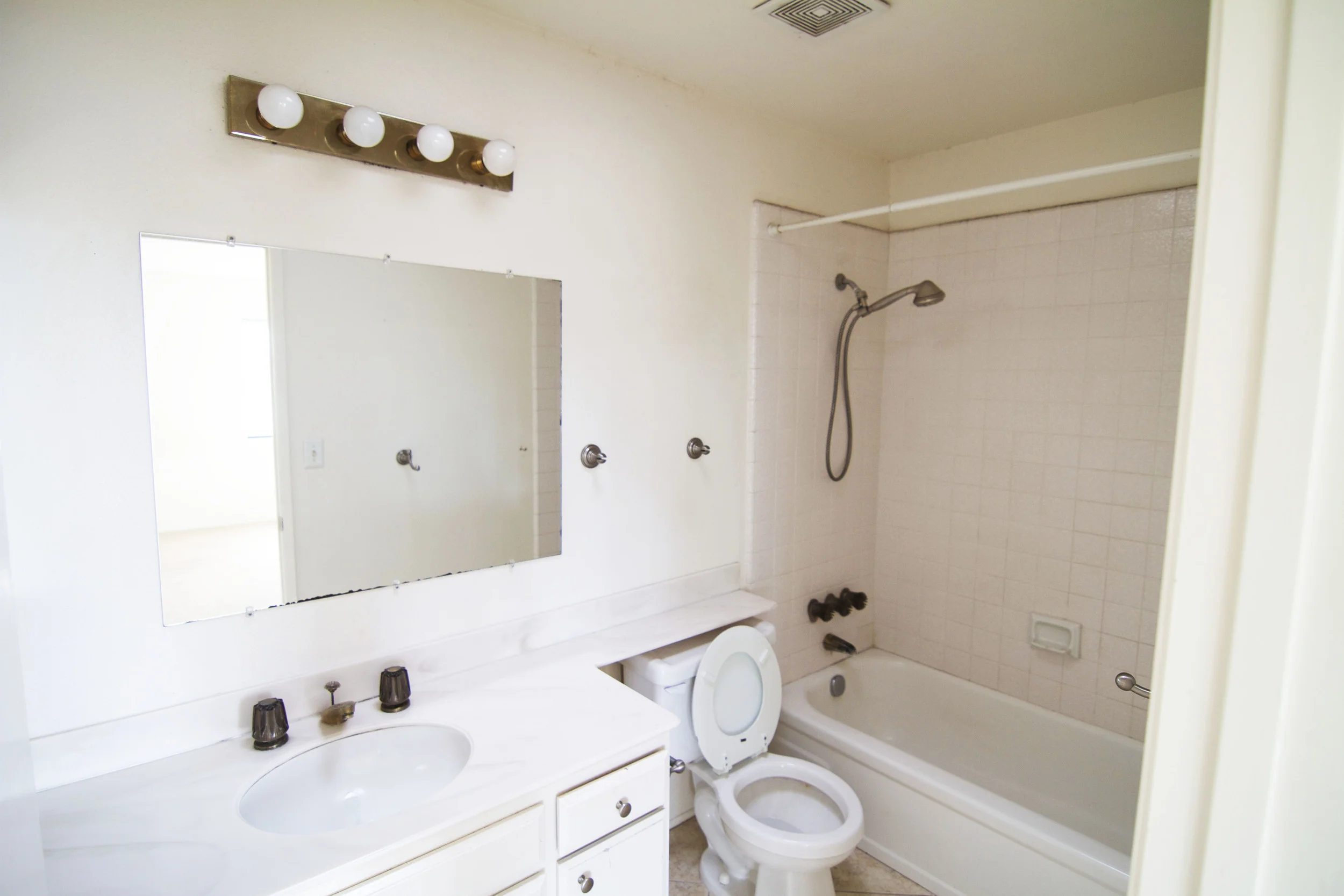master bath before.jpg