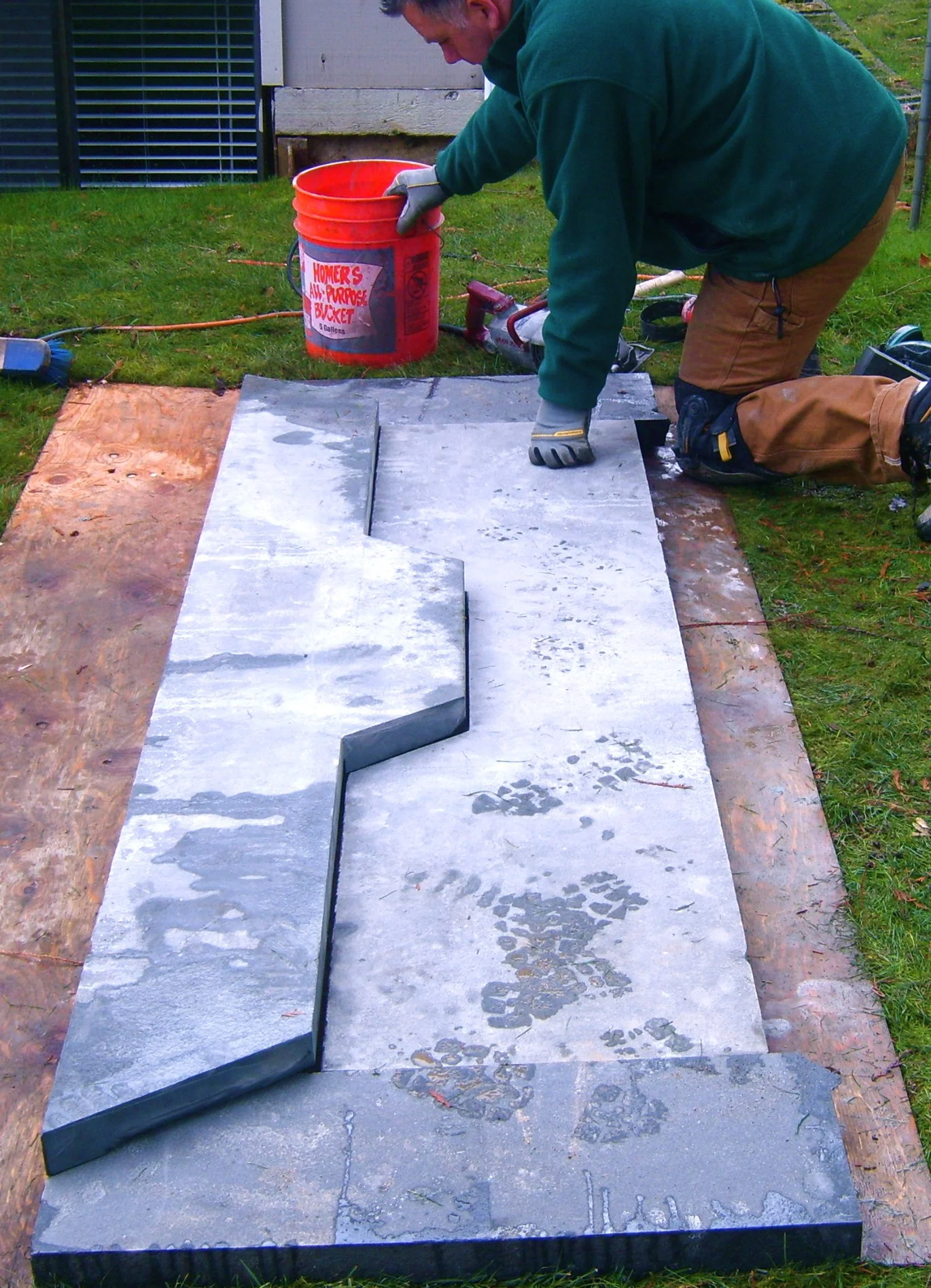 Bluestone Landing With a "Key" Feature 